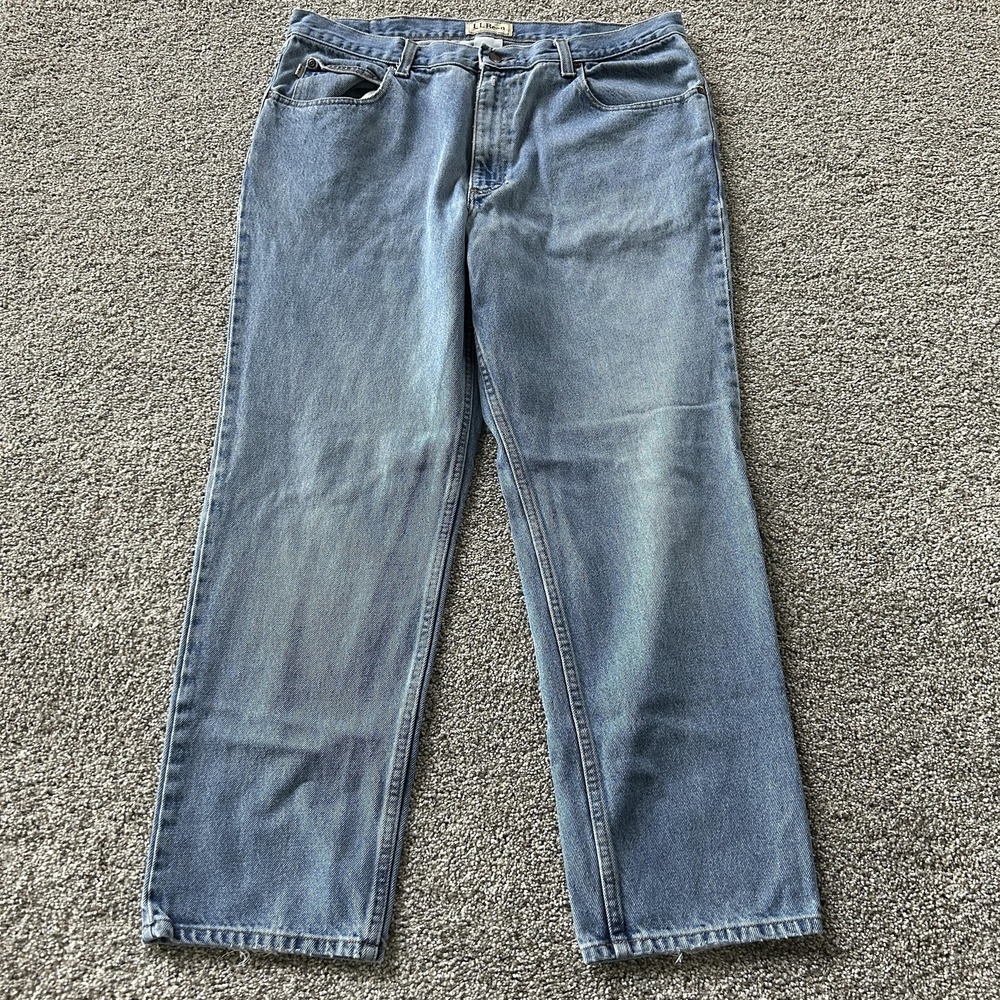 L.L. Bean Jeans Mens 38x29 Light Wash Blue Denim Classic Straight Casual Pants - Picture 1 of 10